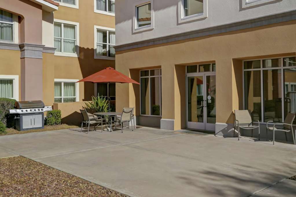 Homewood Suites Phoenix-Скотсдейл Екстериор снимка